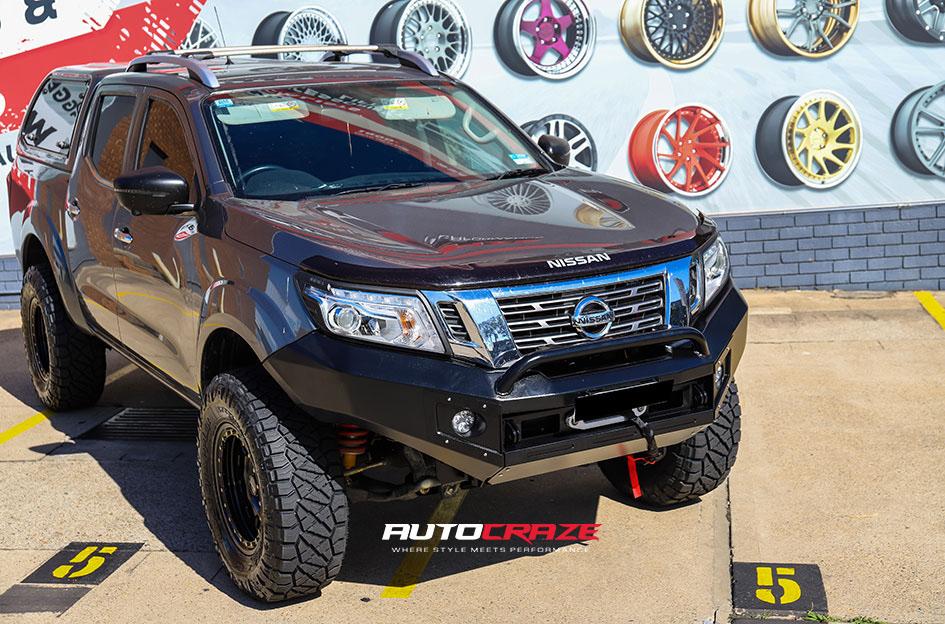 NISSAN NAVARA D LOCKER BLACK